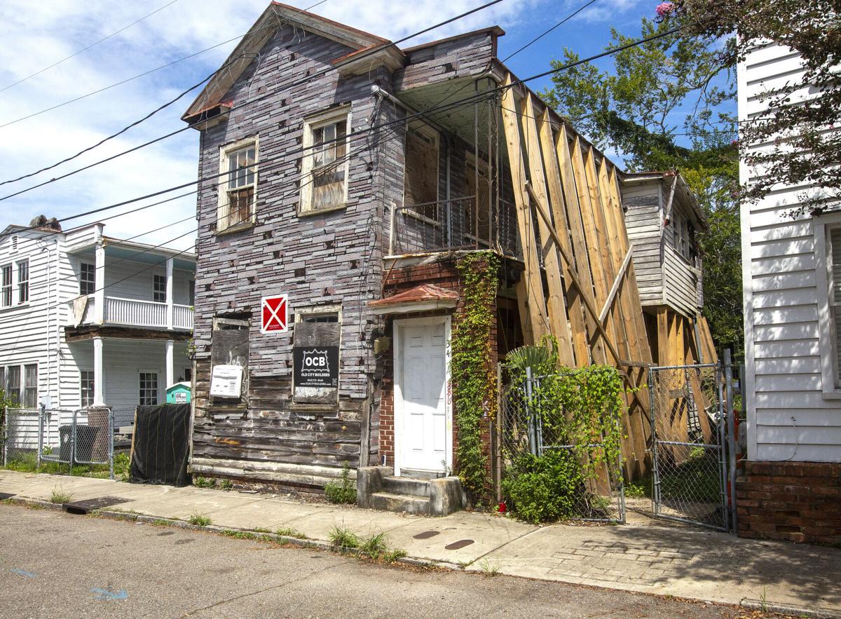 Russell Rosen Engineer Run-down 19th-century Charleston house sells for $651K, to be saved ...